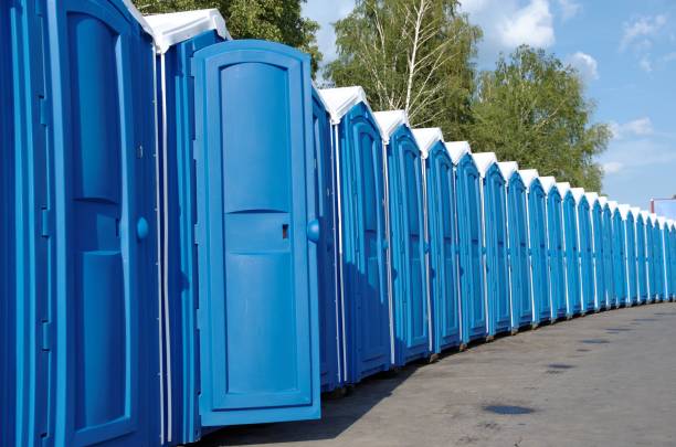 Best Portable restroom trailer rental  in Maryvle, IL
